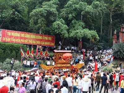 จังหวัดหลายแห่งจัดพิธีสักการะบูชาบรรพกษัตริย์หุ่ง